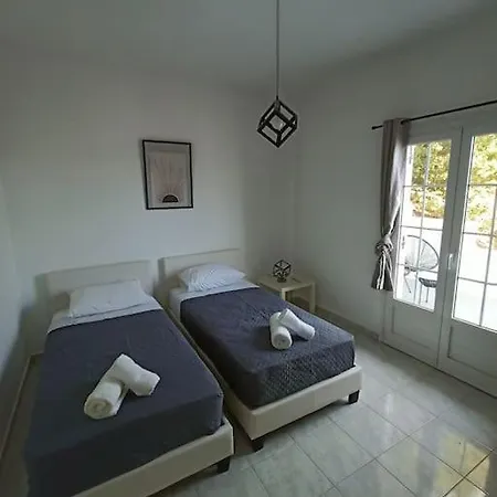 Newly Renovated Endless View Dimitra's House Nyaraló